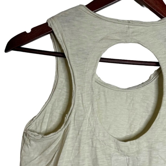 Chaser Sleeveless Tank Top Keyhole Back Vent Raw Hem Gauze Vanilla Ivory Medium - Picture 11 of 16